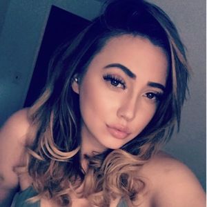 Meet your Posher, Alix